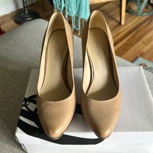Nine West nude heels